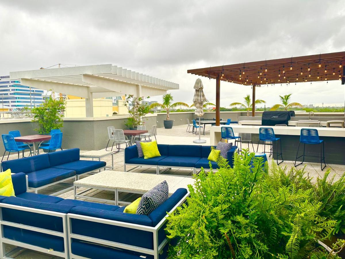 Amazing Midblock Miami 2 Bedrm Loft With Free Parking Aparthotel Luaran gambar